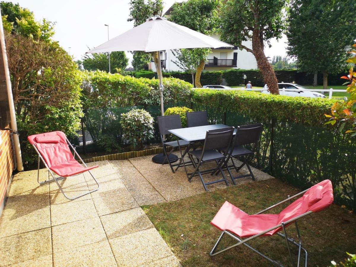 2 Pieces Front De Mer Ensoleille Et Calme Acces Direct Plage Cabourg Exterior foto
